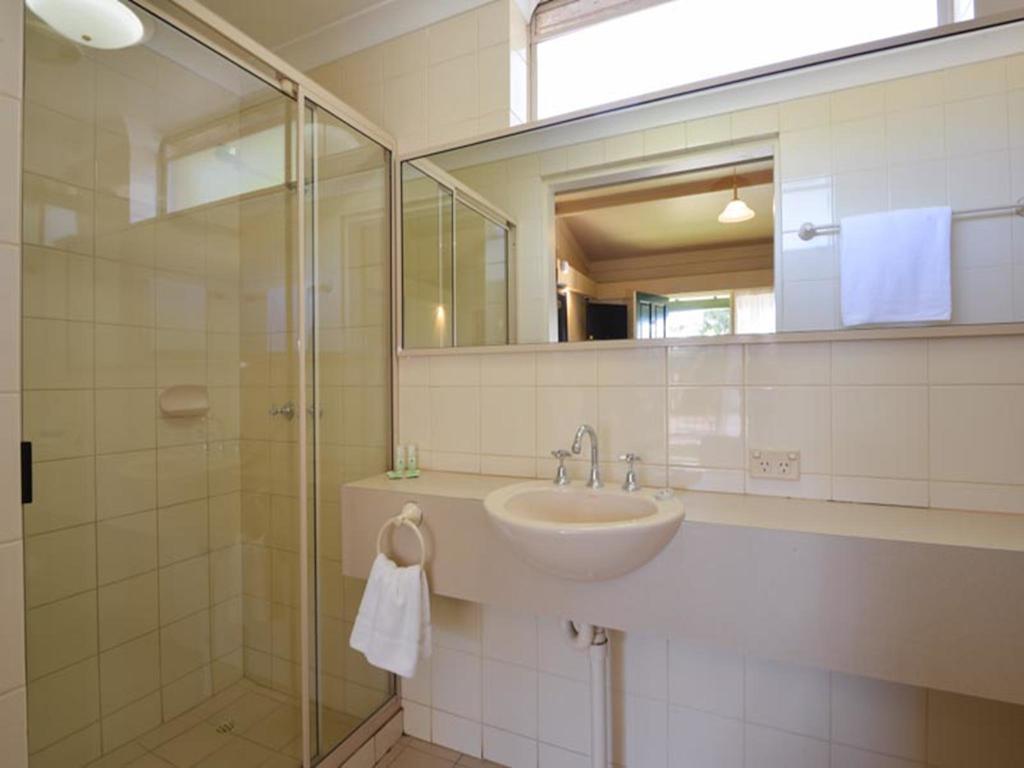 The Tower Hotel Kalgoorlie Pokoj fotografie